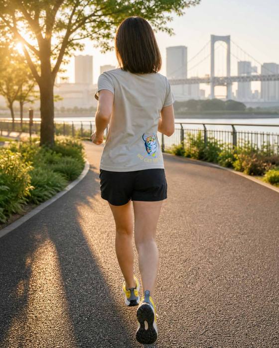 朝のランニングにも、UPF50+